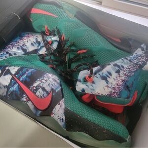 Nike LeBron Twelve Basketball Shoes